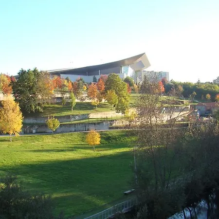 Montes E Vales No Centro アパート