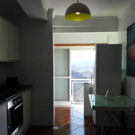 Montes E Vales No Centro Apartamento *